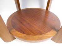 Guéridon Art Déco en bois naturel, avec une tablette d'entre… (photo 3)