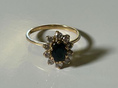 Bague en or 750 millièmes sertie d'un saphir australien d'environ 1 ca - Photo 1