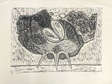 un dessin en noir et blanc représentant une dinde posée sur une table