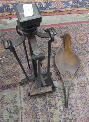 a lot of tools that are sitting on the floor