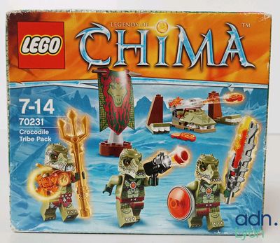 La boîte du set Lego Chima est ouverte et prête à l'emploi.