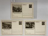 trois cartes postales sur lesquelles figurent des photos en noir et blanc de personnes