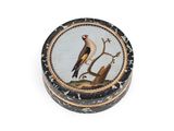 a picture of a small box with a bird on it