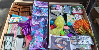 125 / 1 palette de 220 kg de mix (serviette de plage, … - Photo 1