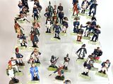 de nombreuses figurines de soldats exposées