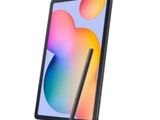 la Samsung Galaxy Tab 4 avec un stylet posé dessus