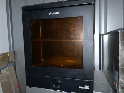 Four UV PHROZEN CURE MEGA S Adresse: Bayatech