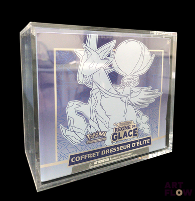 une boîte transparente sur laquelle figure l'image d'un personnage de dessin animé