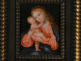 une peinture représentant une femme tenant un enfant dans ses bras