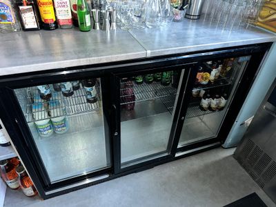 2 meubles arrière bar réfrigérés POLAR portes coulissantes v…