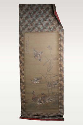 rouleau chinois représentant des oiseaux et des fleurs sur fond beige