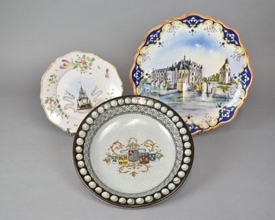 ASH SAINTE RADEGONDE à Tour - Deux plats ronds en faïence l'…
