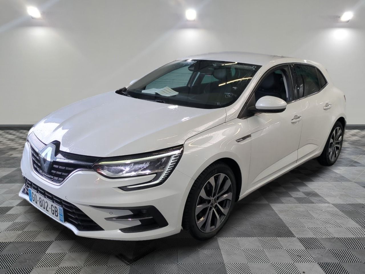RENAULT - MEGANE IV BERLINE BLUE DCI 115 EDC TECHNO - GO - M…