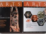 deux livres d'art et un magazine d'art posés sur une surface blanche