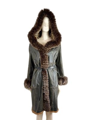 an image of a woman ' s coat with a fur collar