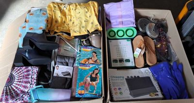 121 / 1 palette de 166 kg de mix (bouée et brassards g… - Photo 1