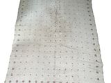 gros plan d'un tapis sur fond blanc