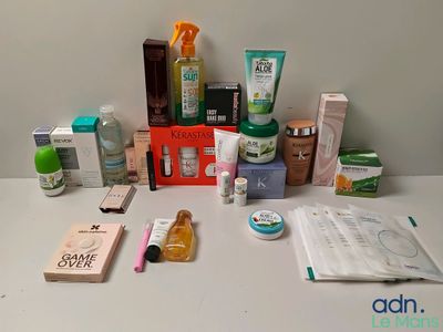 de nombreux types de produits de soins de la peau sur la table