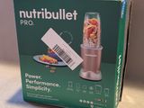 une boîte de Nutribullet Pro posée sur une table