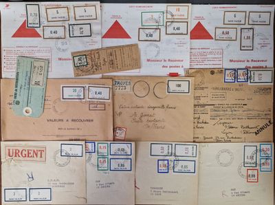 many different types of envelopes that are on display
