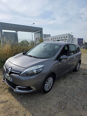 RENAULT - MEGANE SCENIC - Energie : ES - Kilométrage compteu…