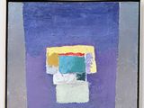 Peinture abstraite représentant un carré bleu, jaune et violet sur un fond violet