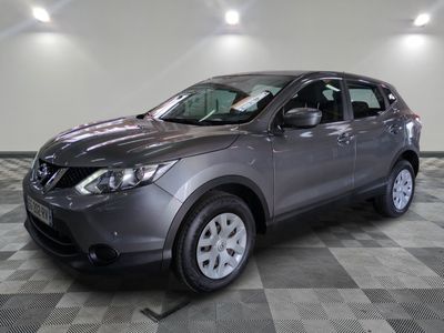 nissan qx - v in a showroom with a checkered floor