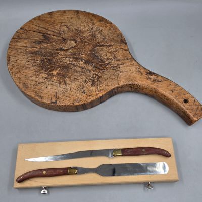 46 / SS Eta / Planche à découper en bois, diam 30 x 52…
