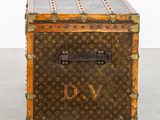 louis vuitton monograme trunk coffee table in good condition for sale at 1stdibshop com