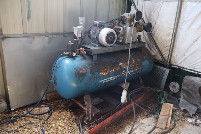 Compresseur LACME cuve 300 litres