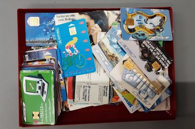 Cartes téléphoniques environ 100