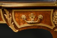 Grand bureau plat marqueté en palissandre à jeux de carrés s… (photo 4)