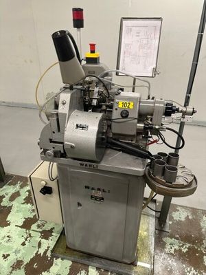 une image d'une machine dans une usine
