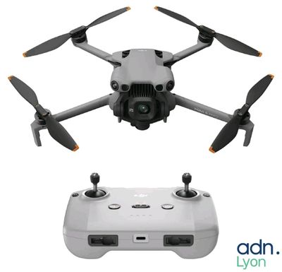 Le drone DJI Mav est prêt à voler avec sa télécommande