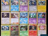 gros plan d'un paquet de cartes pokemon sur une table