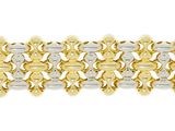 un gros plan d'un bracelet doré et blanc sur fond blanc