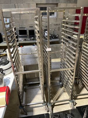 2 échelles inox mobiles 40x60