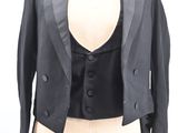 an image of a woman ' s black jacket on a mannequin dummy