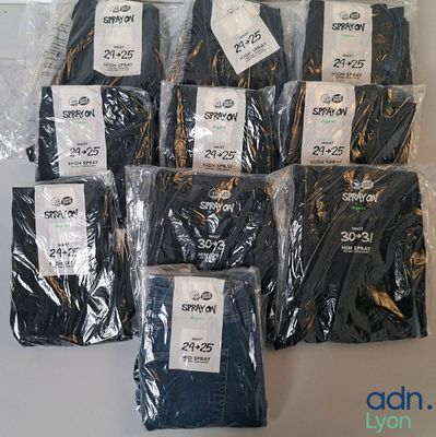 Lot de 10 jeans - SPRAY ON - Diverses tailles - Neuf - TVA R…