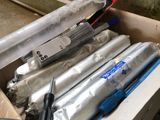 une boîte contenant tout un tas de piles
