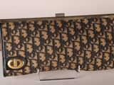 Pochette Michael Korsh à imprimé léopard avec finitions dorées