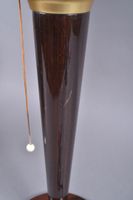 Lampe de type Mazda en bois et métal doré, la tulipe en opal… (photo 2)
