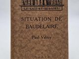 gros plan d'un livre sur une table à fond blanc