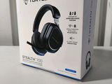 the turtle beach stealth 700 headphones are in the box