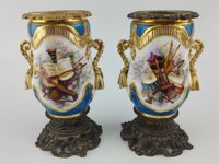 Paire de supports à lampe à pétrole en porcelaine fond bleu … (photo 3)