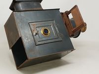 Lanterne magique en tôle et laiton, vers 1900 - H. (photo 5)