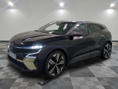 the new volkswagen e - trc suv is shown in a showroom