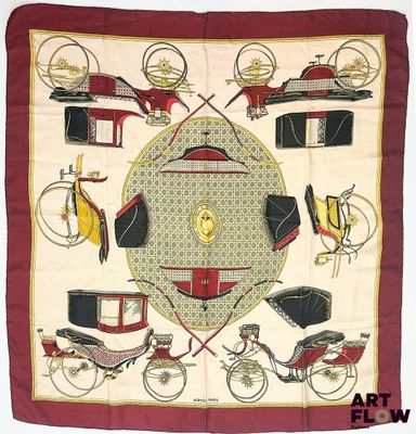 une photo d'une écharpe sur laquelle figurent un vélo et d'autres motifs