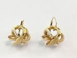 paire de boucles d'oreilles en or jaune 18k et diamants