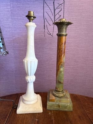 LOT de deux pieds de lampes en marbre.